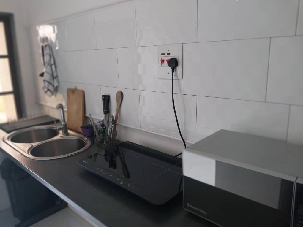 Emmrose Apartments Чингола Екстериор снимка