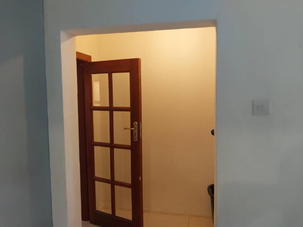 Emmrose Apartments Чингола Екстериор снимка