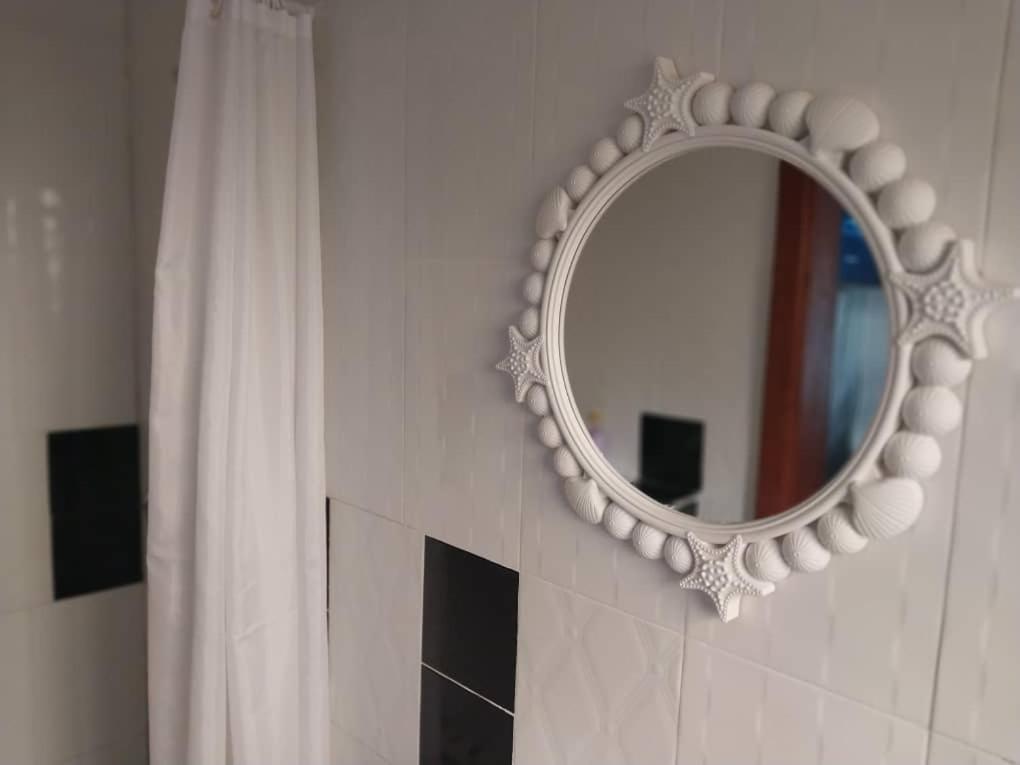 Emmrose Apartments Чингола Екстериор снимка