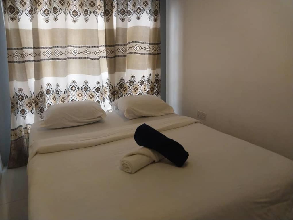 Emmrose Apartments Чингола Екстериор снимка